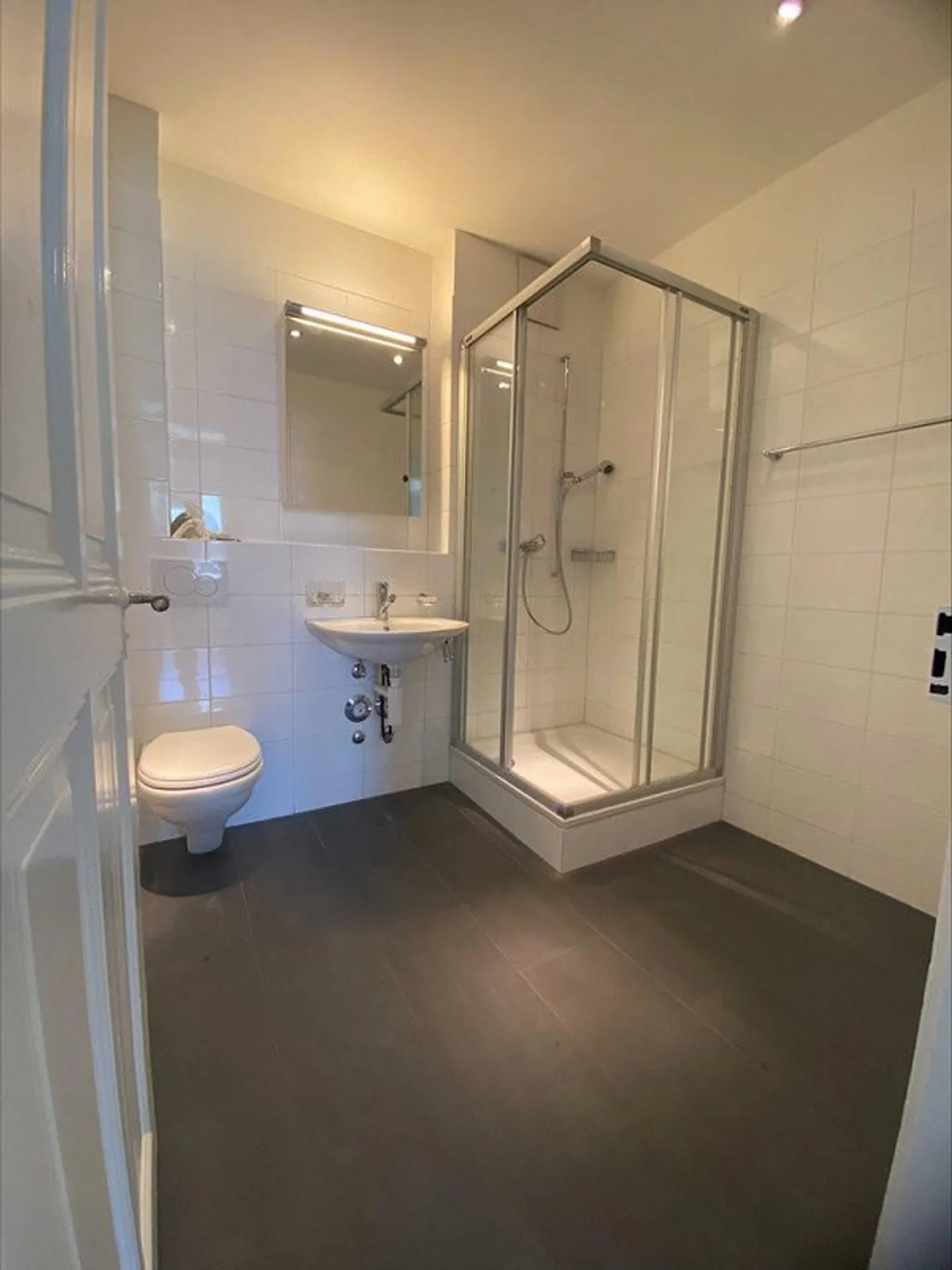 GREAT, CENTRAL 4.5-MAISONETTE-APARTMENT - Photo 9 of 12