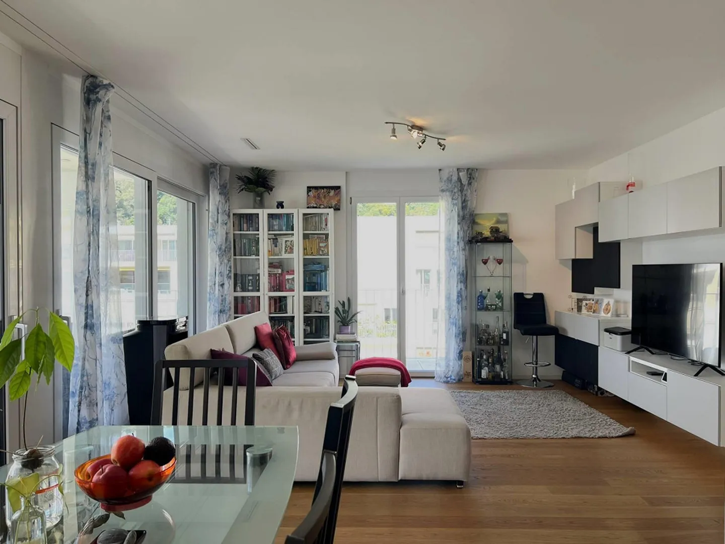 Modern 3.5-room apartment with balcony in Barbengo - Photo 2 of 13