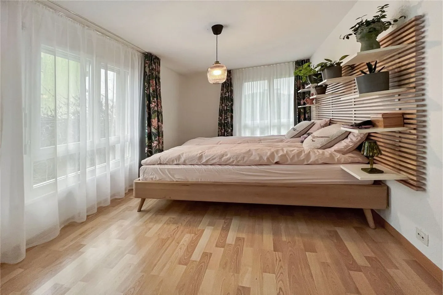 Charmante Wohnung mit Terrasse - Foto 3 von 13
