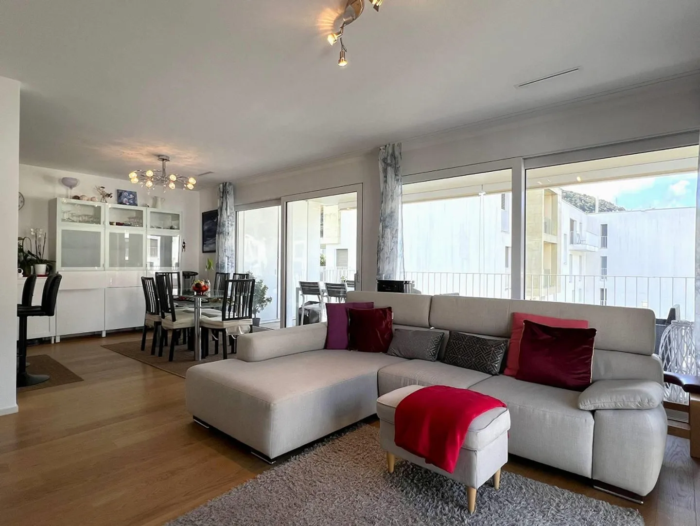Modern 3.5-room apartment with balcony in Barbengo - Photo 4 of 13