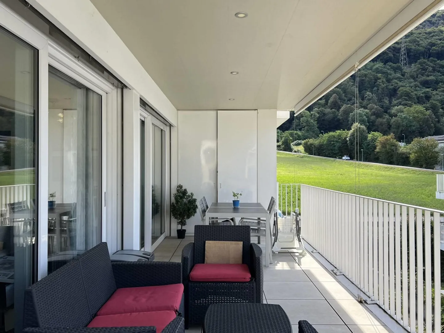 Modern 3.5-room apartment with balcony in Barbengo - Photo 9 of 13