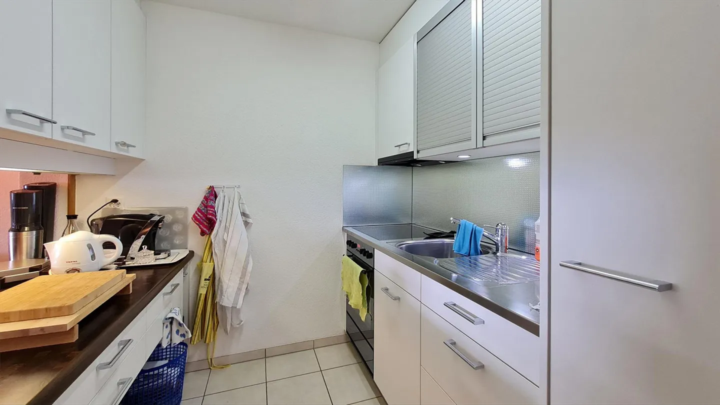 Appartamento 2.5 locali, 2 balconi, garage, vista panoramica sulle montagne, seconda casa possibile - Foto 13 di 25