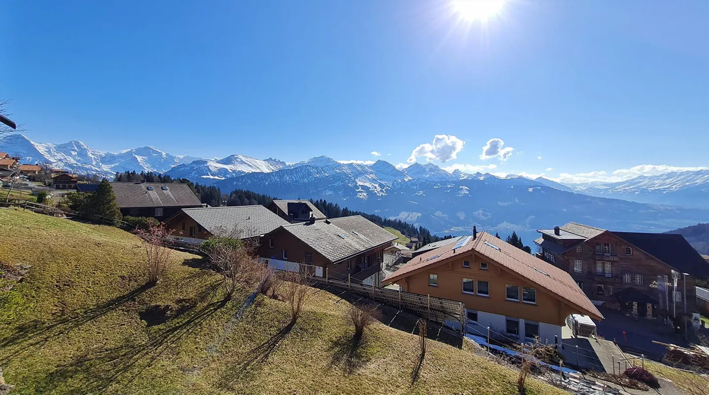 Appartamento 2.5 locali, 2 balconi, garage, vista panoramica sulle montagne, seconda casa possibile - Foto 18 di 25