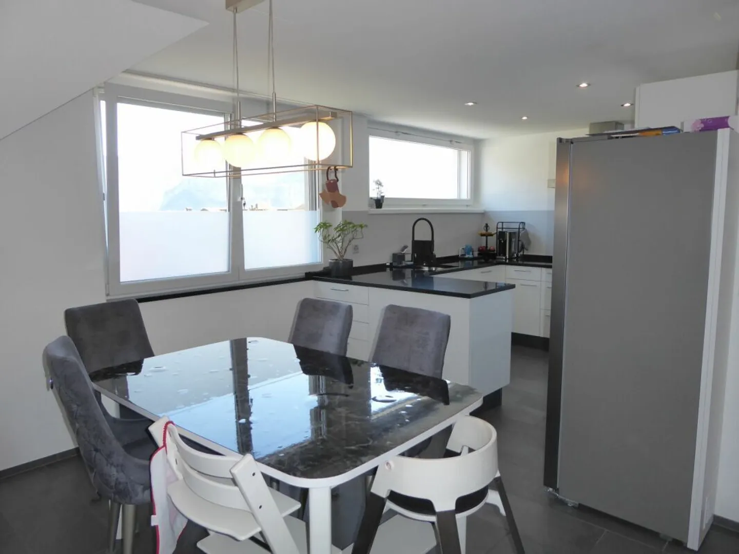 Moderne 6-Zimmer-Maisonette - Foto 6 von 19