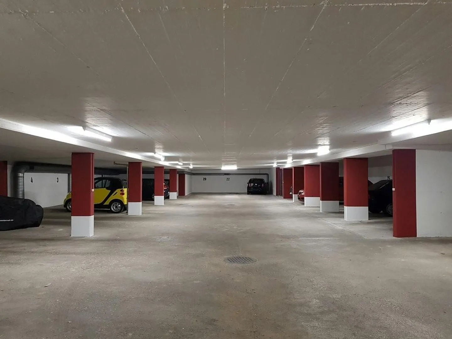 Place de stationnement de garage à louer sur la Nossikerstrasse - Photo 3 sur 3