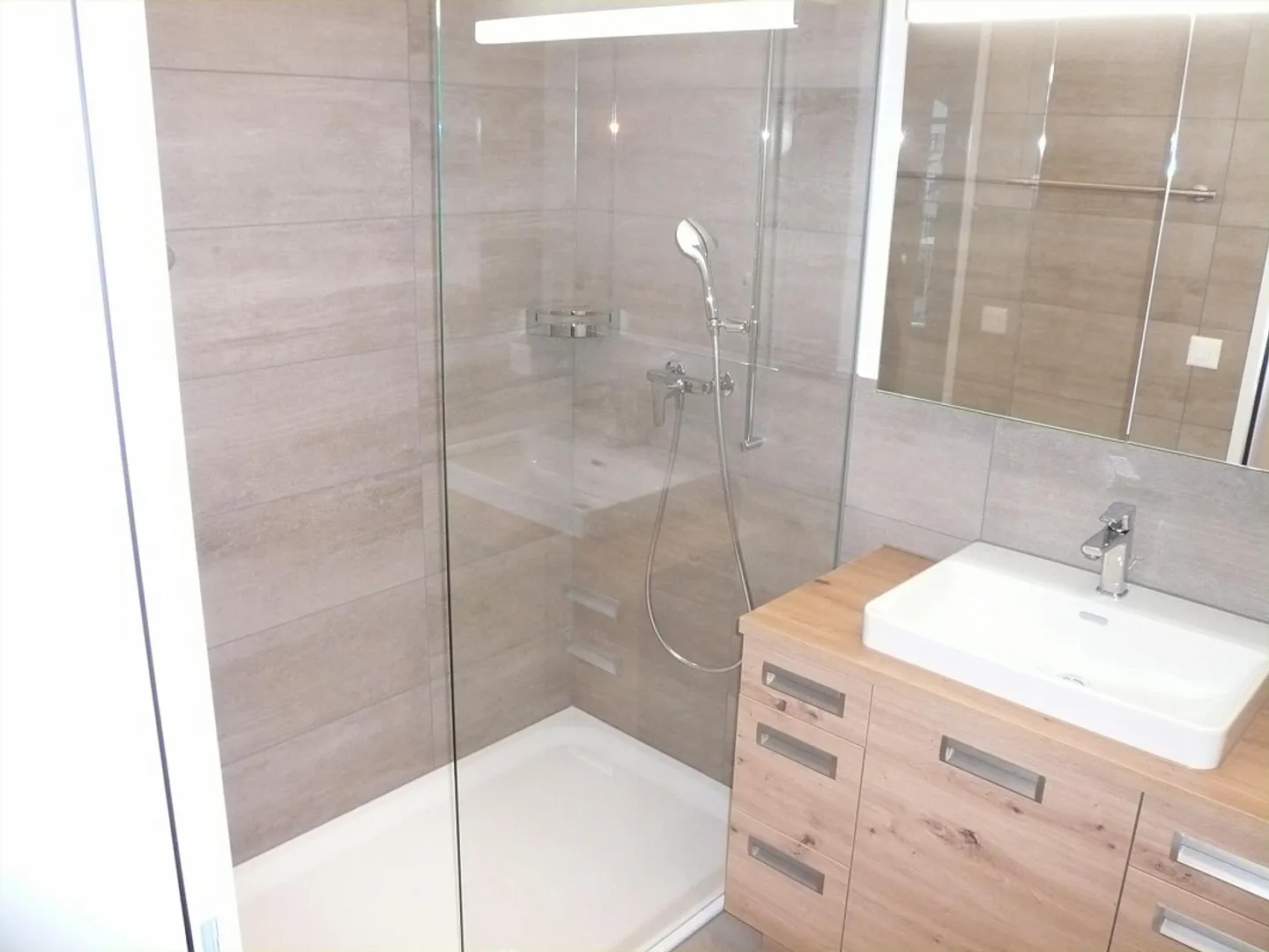 Modern 3.5 Room Apartment, Malters - Photo 4 of 9