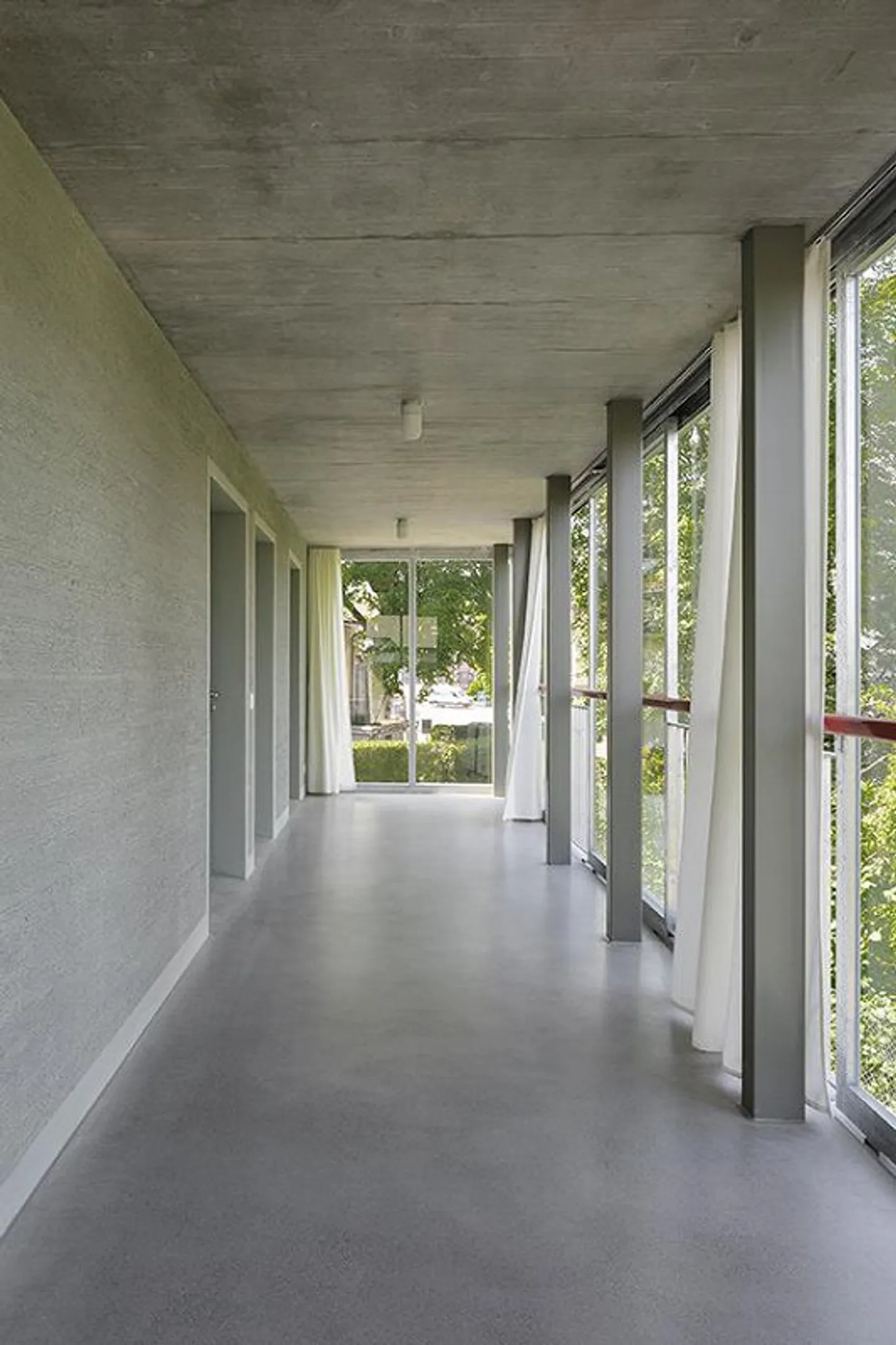 Moderno appartamento 3 1/2 locali con grande loggia - Foto 5 di 8