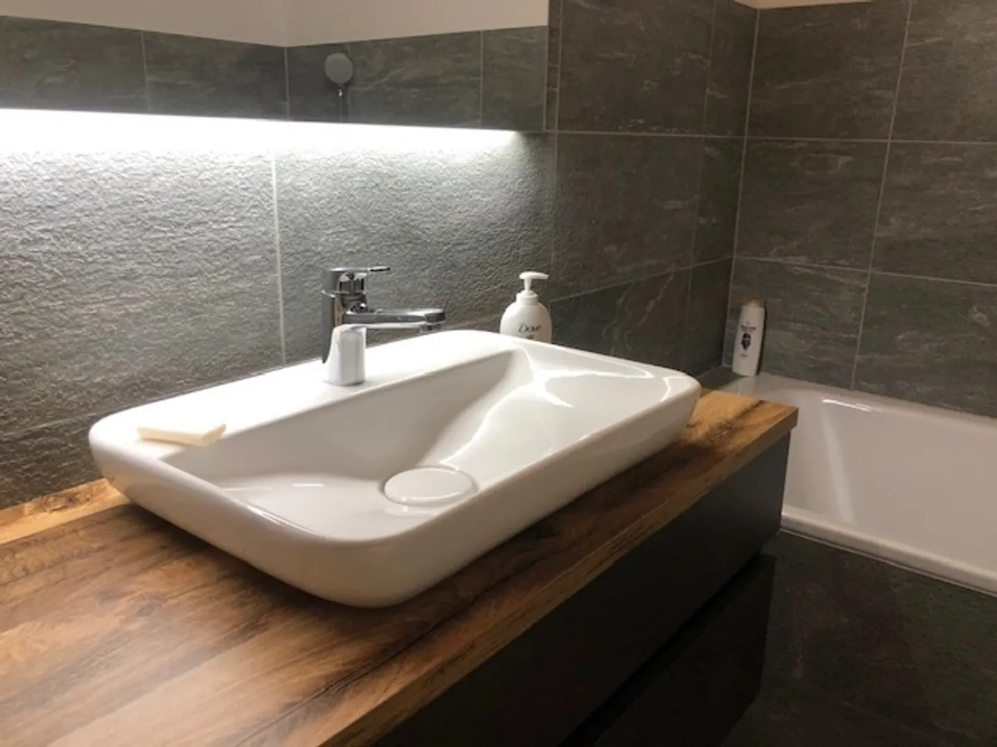 Saisonale Vermietung eines wunderschönen 4,5-Zimmer-Penthouse-Apartments in Nendaz - Foto 10 von 14