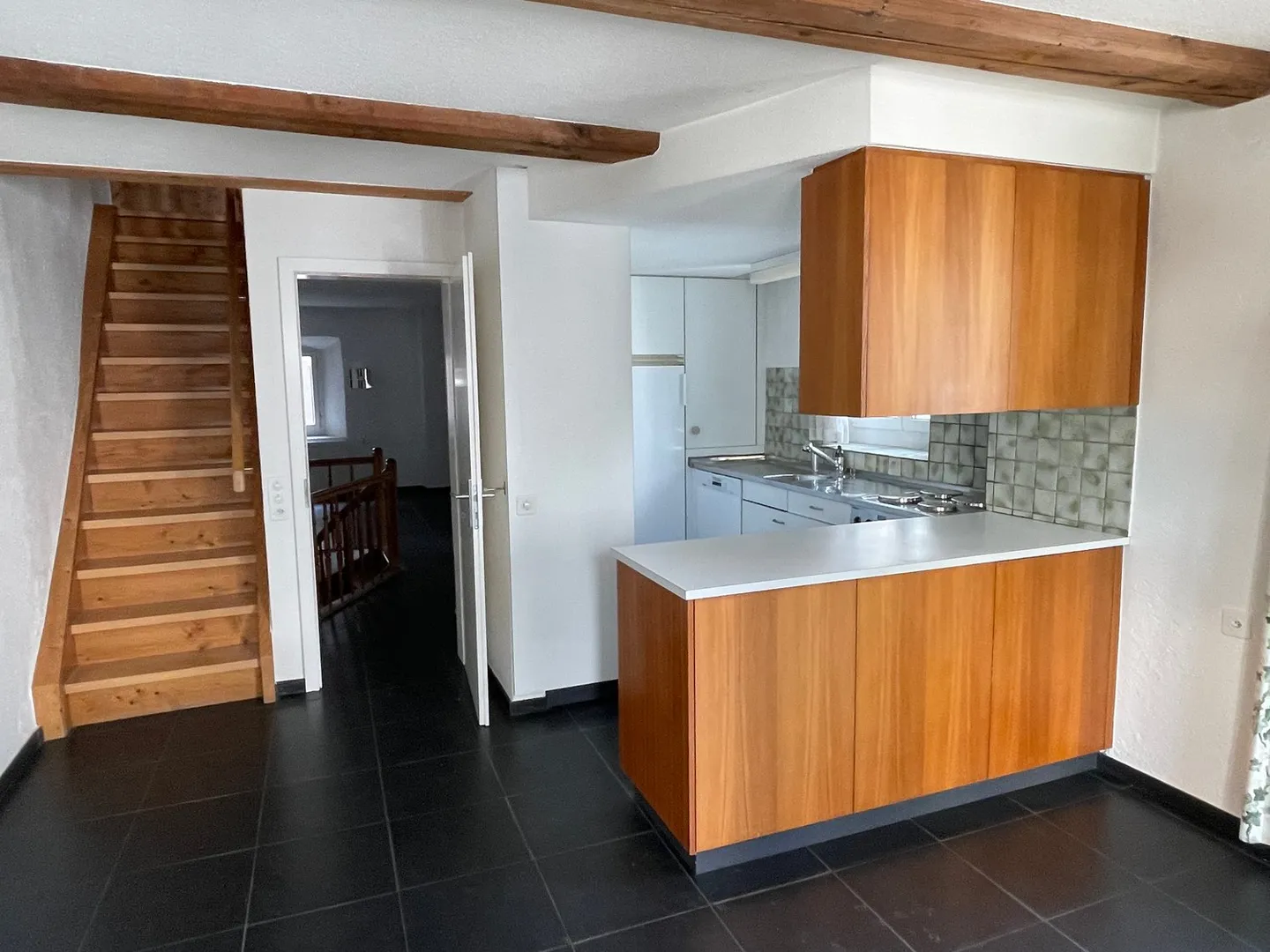 A residential jewel in the old town! - Photo 5 of 11