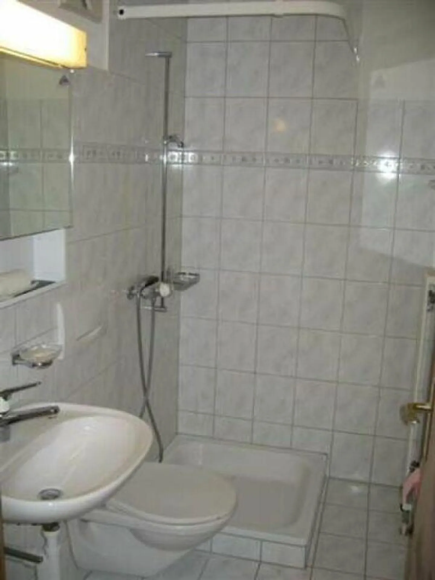 Functional furnished studio apartment in front of the ski slope - Photo 4 of 6