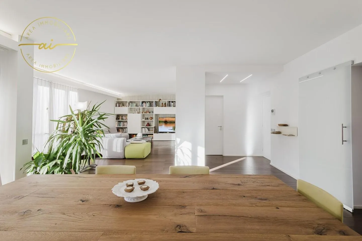 Appartamento con 5,5 stanze di alto standard a Sorengo - Foto 4 di 13
