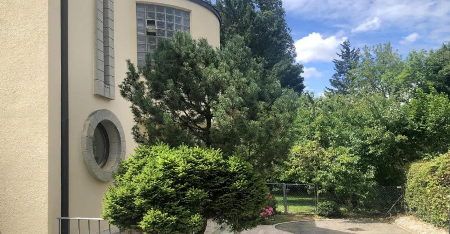 Schöne Familienvilla mit großem Garten - Foto 1 von 7