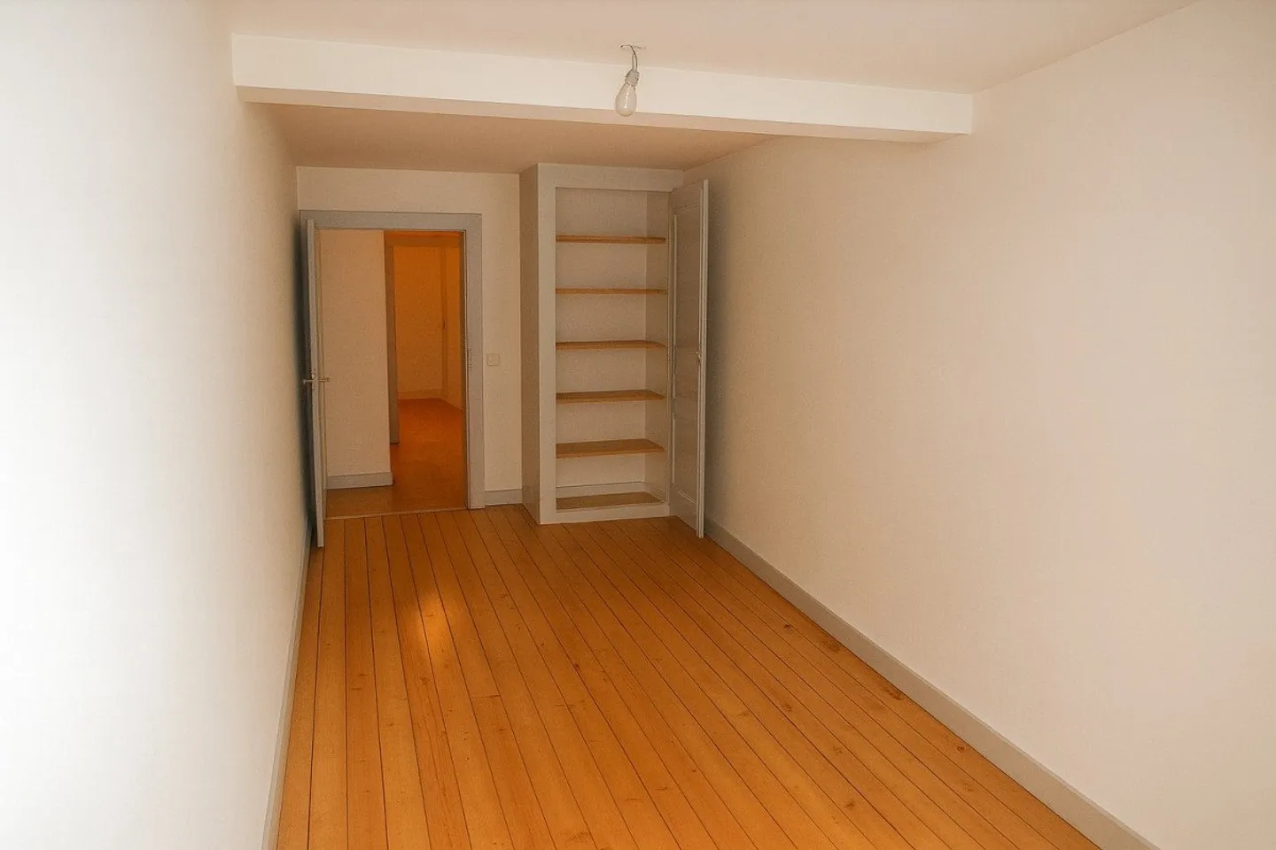 Location:  Charmant appartement de 5 pièces en Vieille-Ville de Genève - Photo 7 sur 13