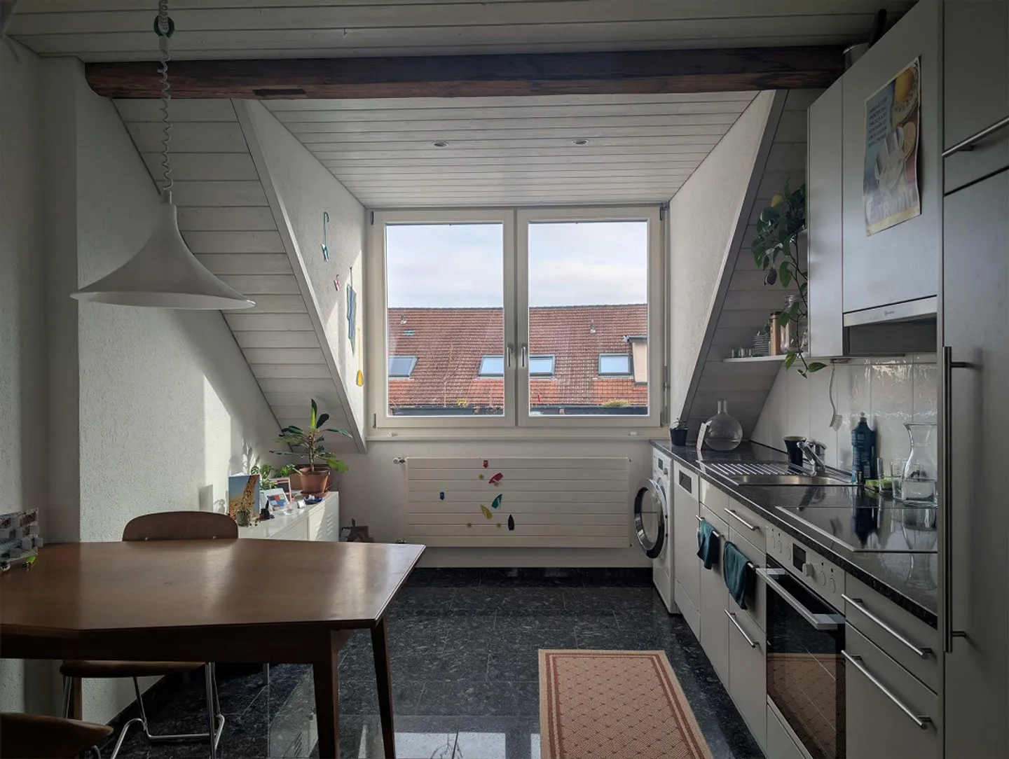 Appartement en duplex confortable, quartier 4 - Photo 4 sur 7