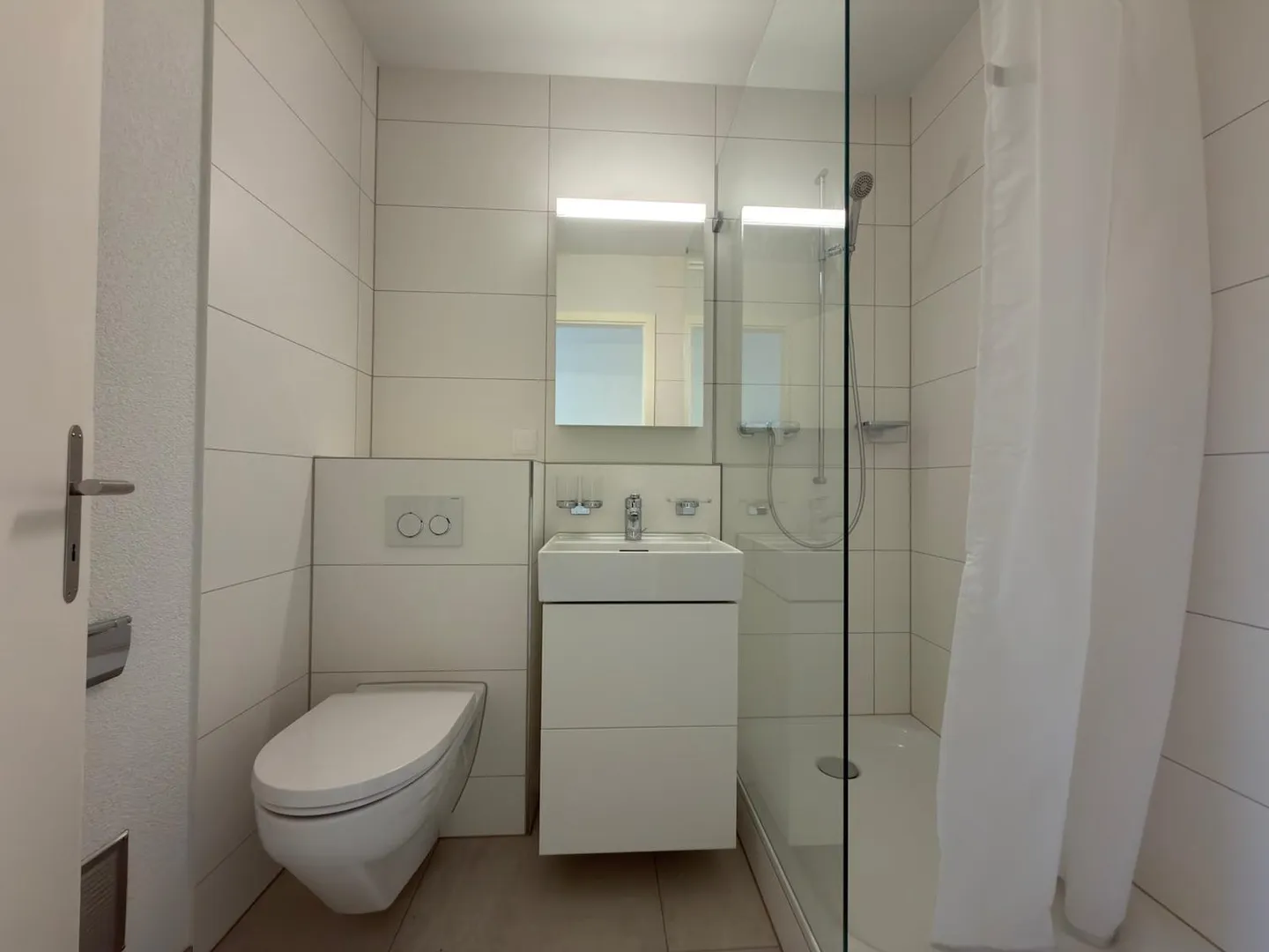 Two and a half room apartment in the city center - Photo 5 of 5