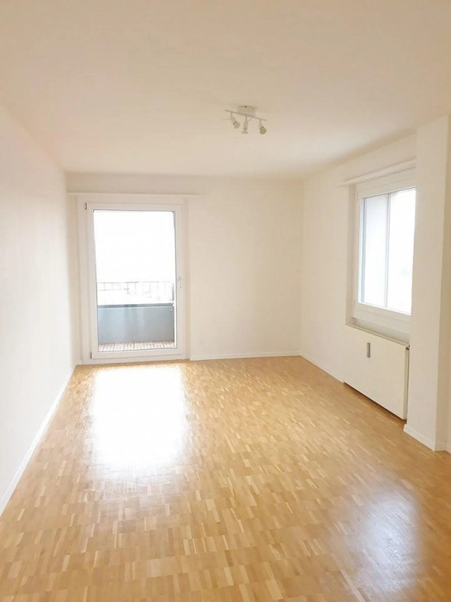 Vicino al centro città - Posizione tranquilla con vista - Foto 4 di 6