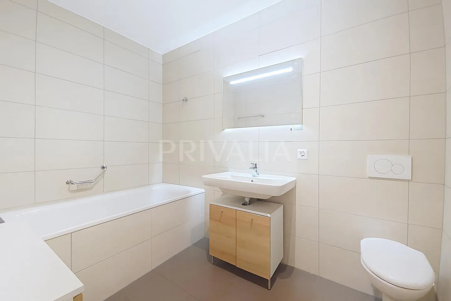 Appartamento in affitto - Foto 8 di 11