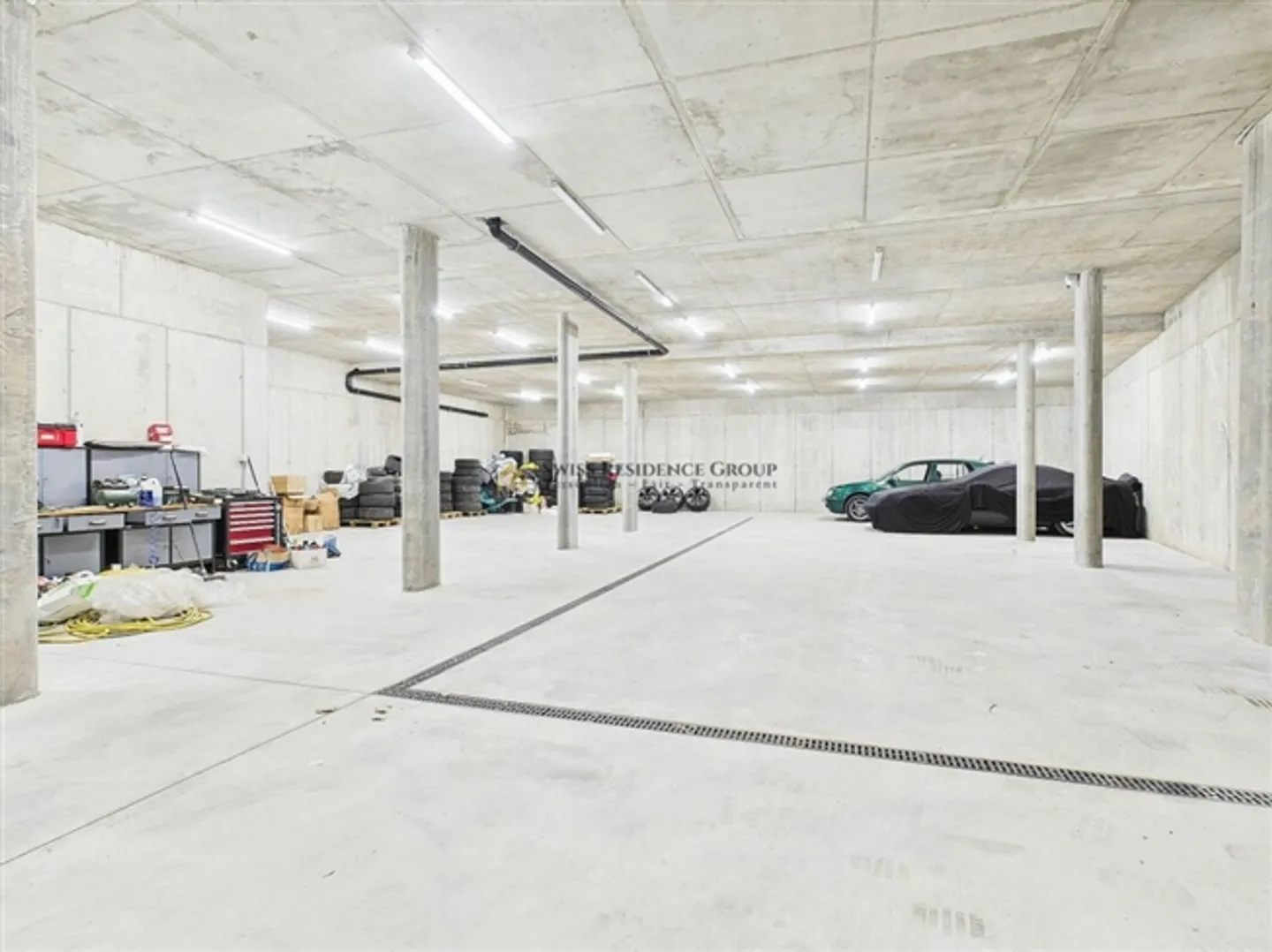 «Geräumige Garage zur Miete - 272 m² für Ihre Fahrzeuge» - Foto 1 von 4