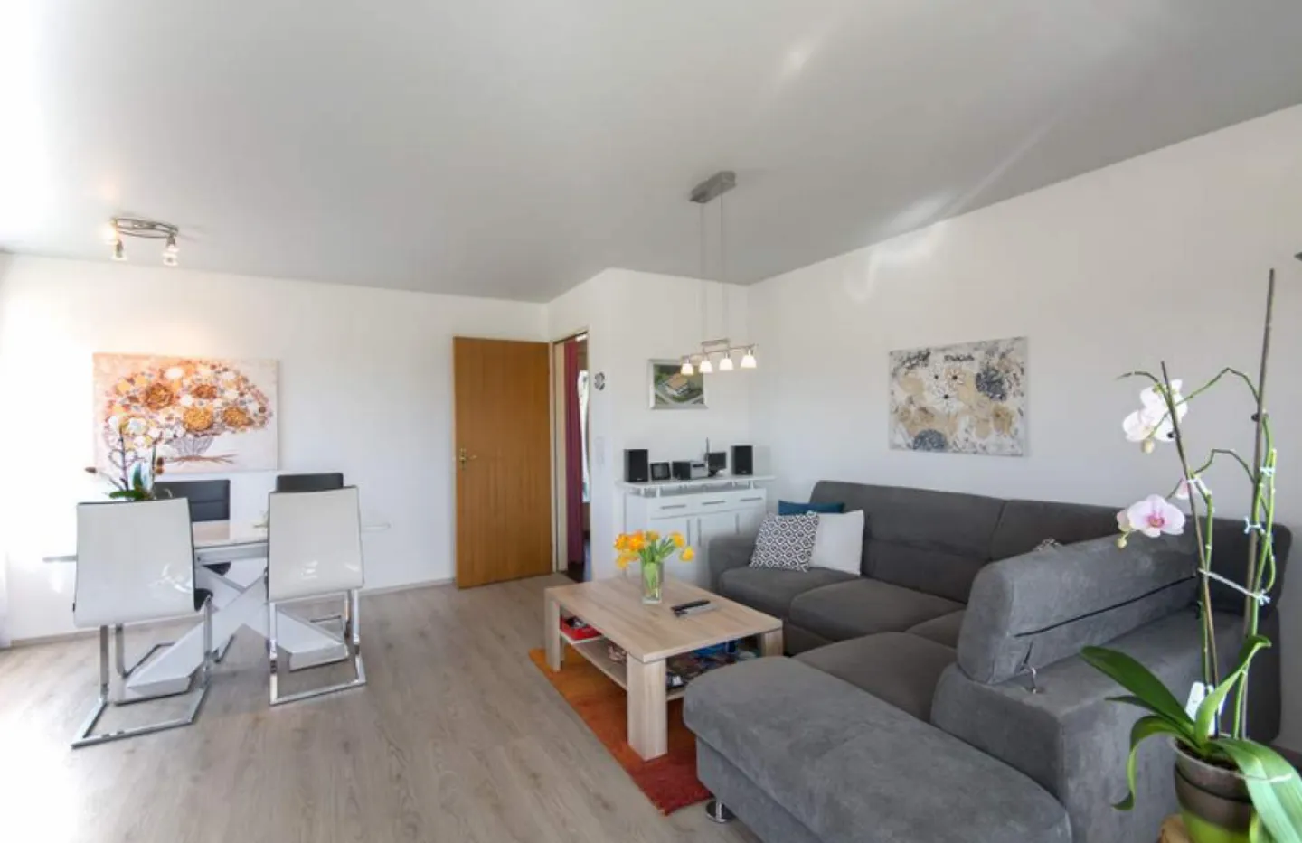 Gepflegtes Einfamilienhaus mit Einliegerwohnung & Wintergarten! - Foto 4 von 15