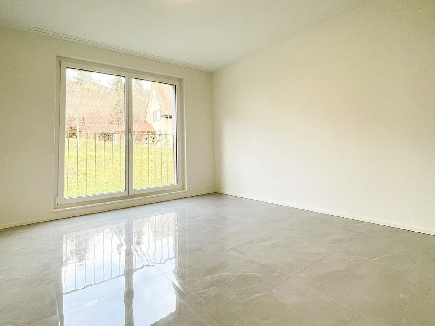 Appartement moderne 2 pièces au 1er étage à Waldenburg - Photo 4 sur 13