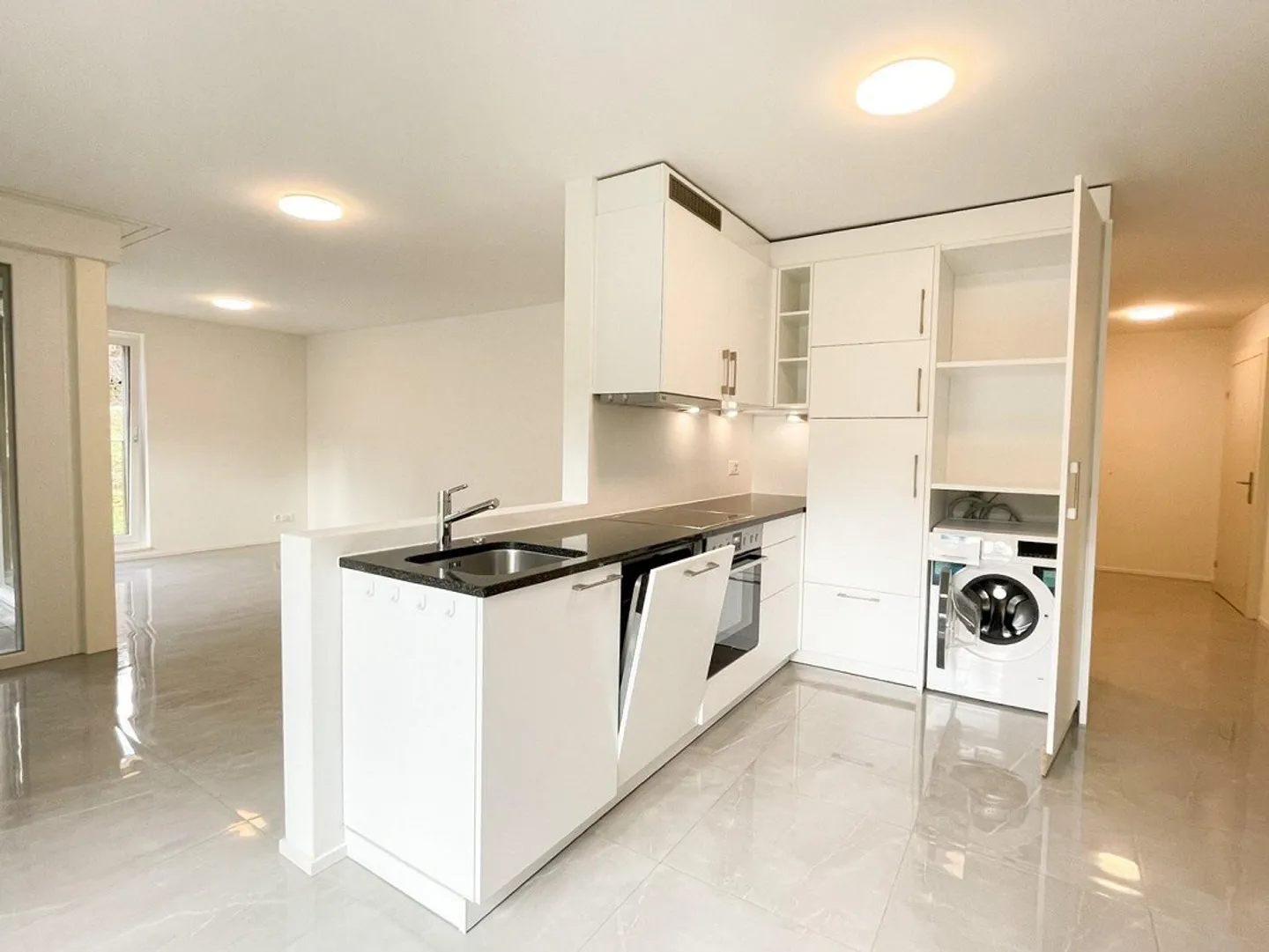Appartement moderne 2 pièces au 1er étage à Waldenburg - Photo 6 sur 13