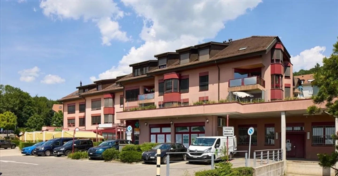 Commerce - Photo 4 of 4