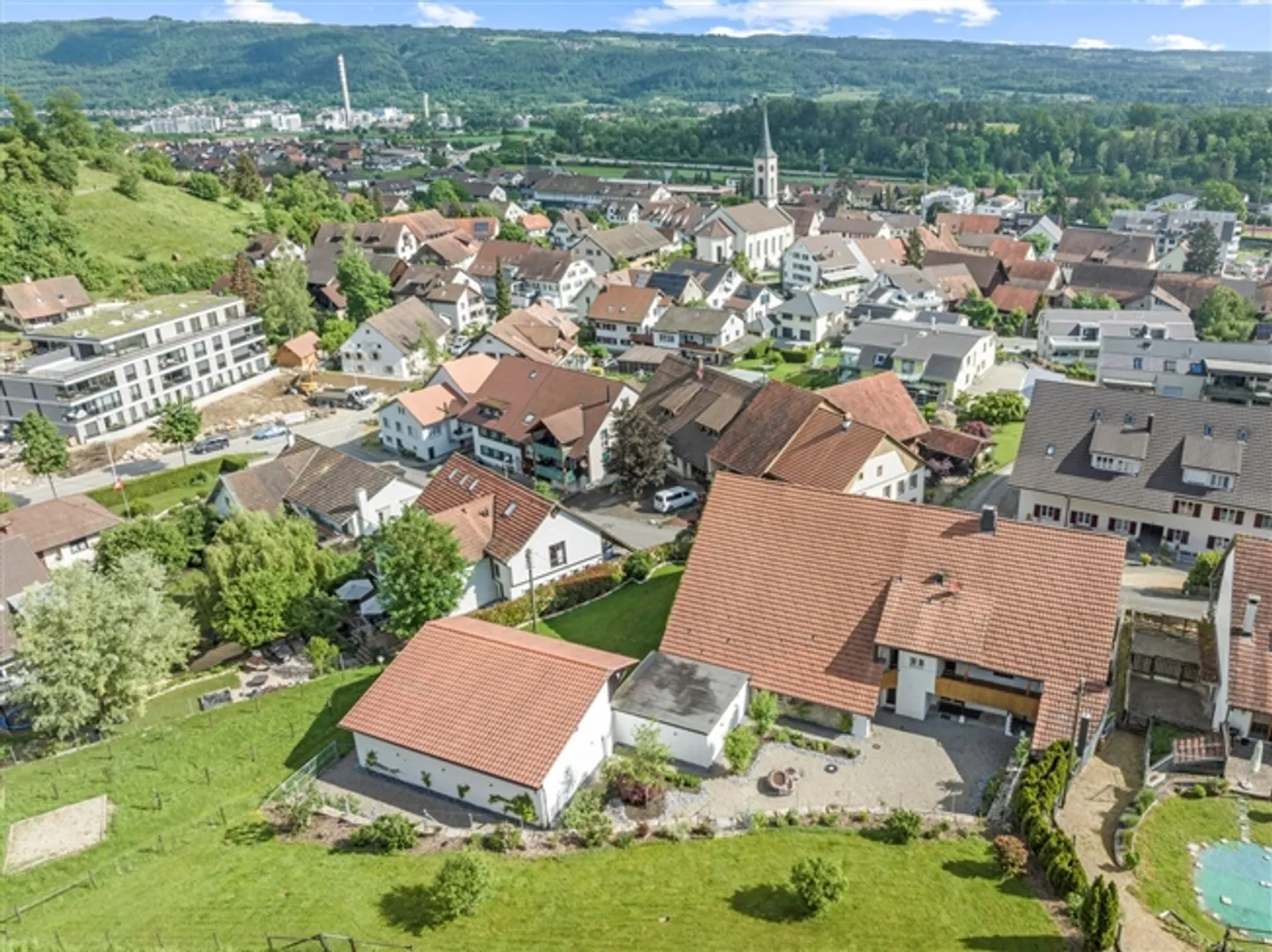Fattoria affascinante e ristrutturata con grande terreno - Foto 2 di 2