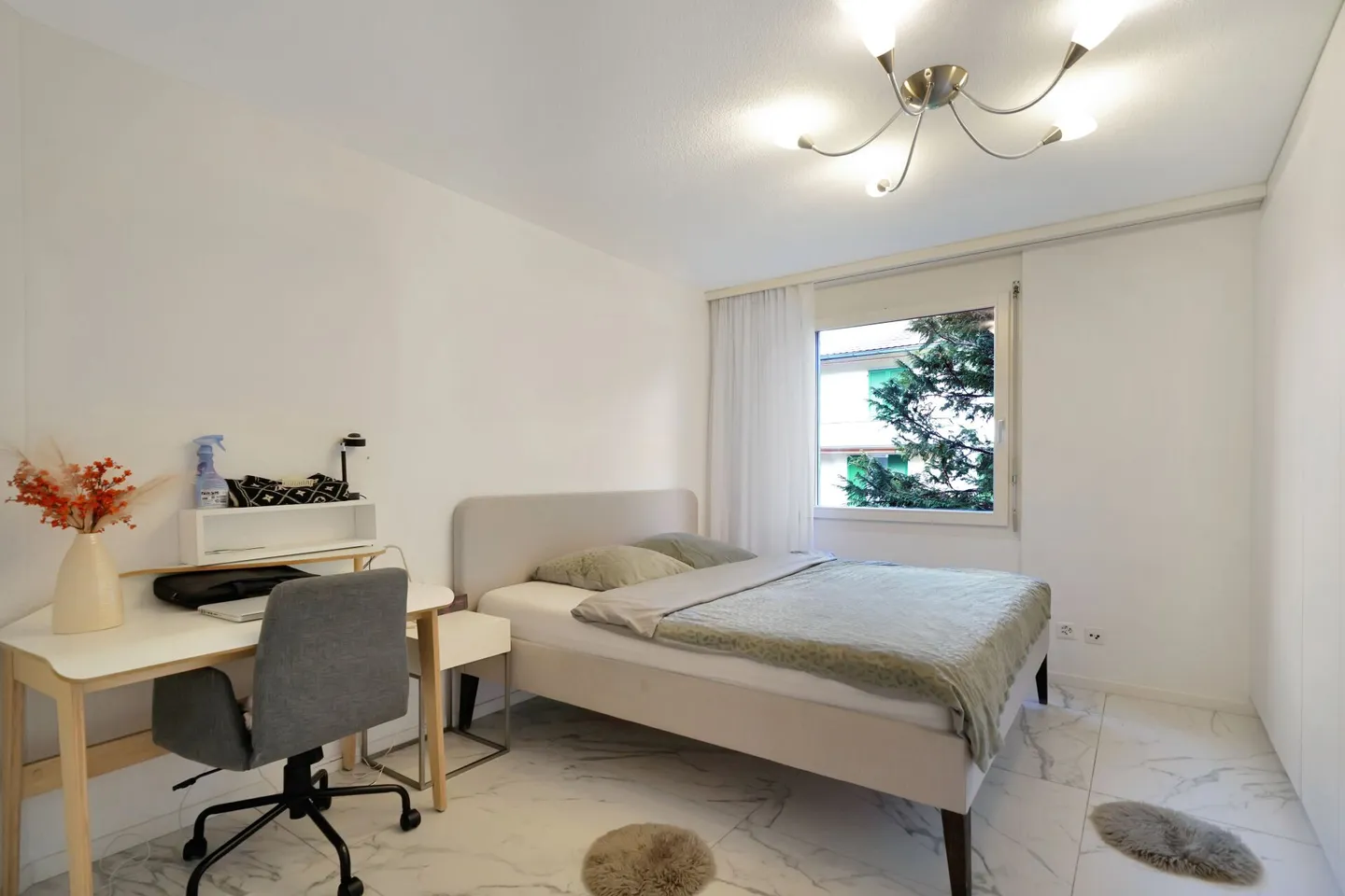 Renovated 4.5-room apartment in a central location in Flamatt - Photo 7 of 13