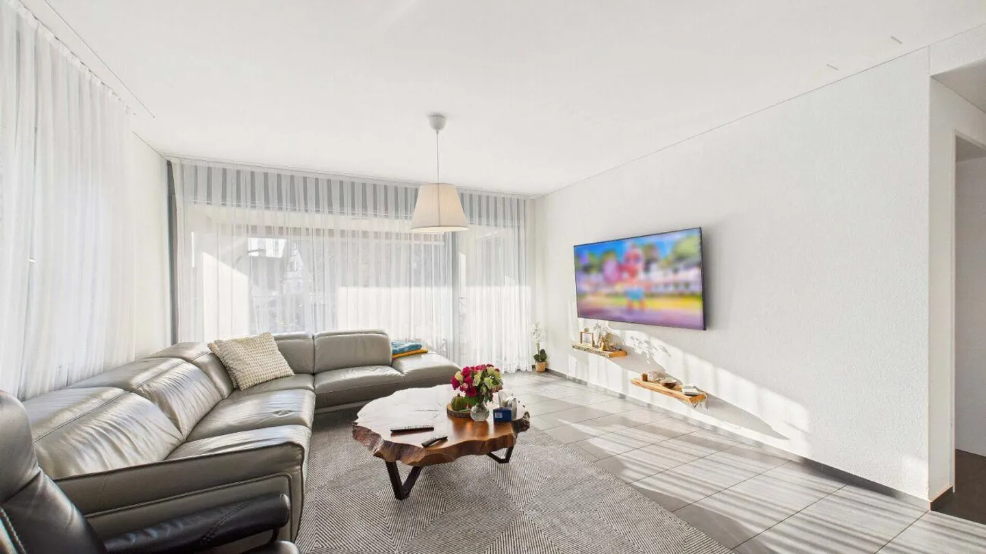 Modern 3.5-room apartment with balcony and Minergie standard - Photo 5 of 13