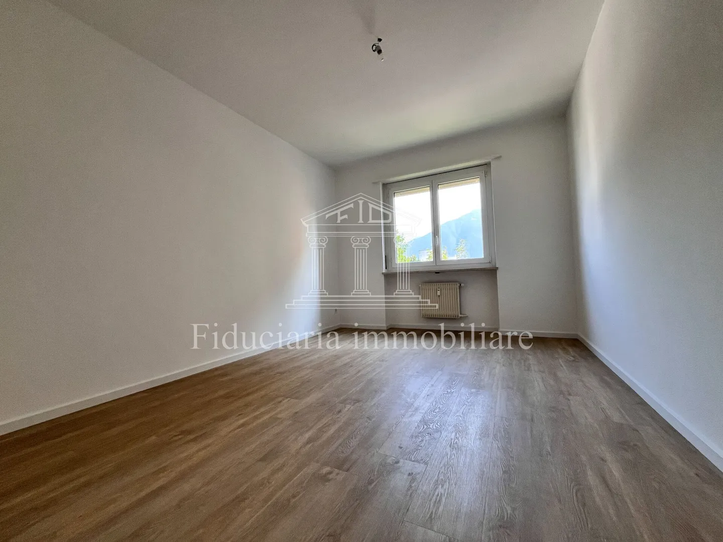 TENERO - 3.5-Zimmer-Wohnung komplett renoviert (App.5) - Foto 3 von 9