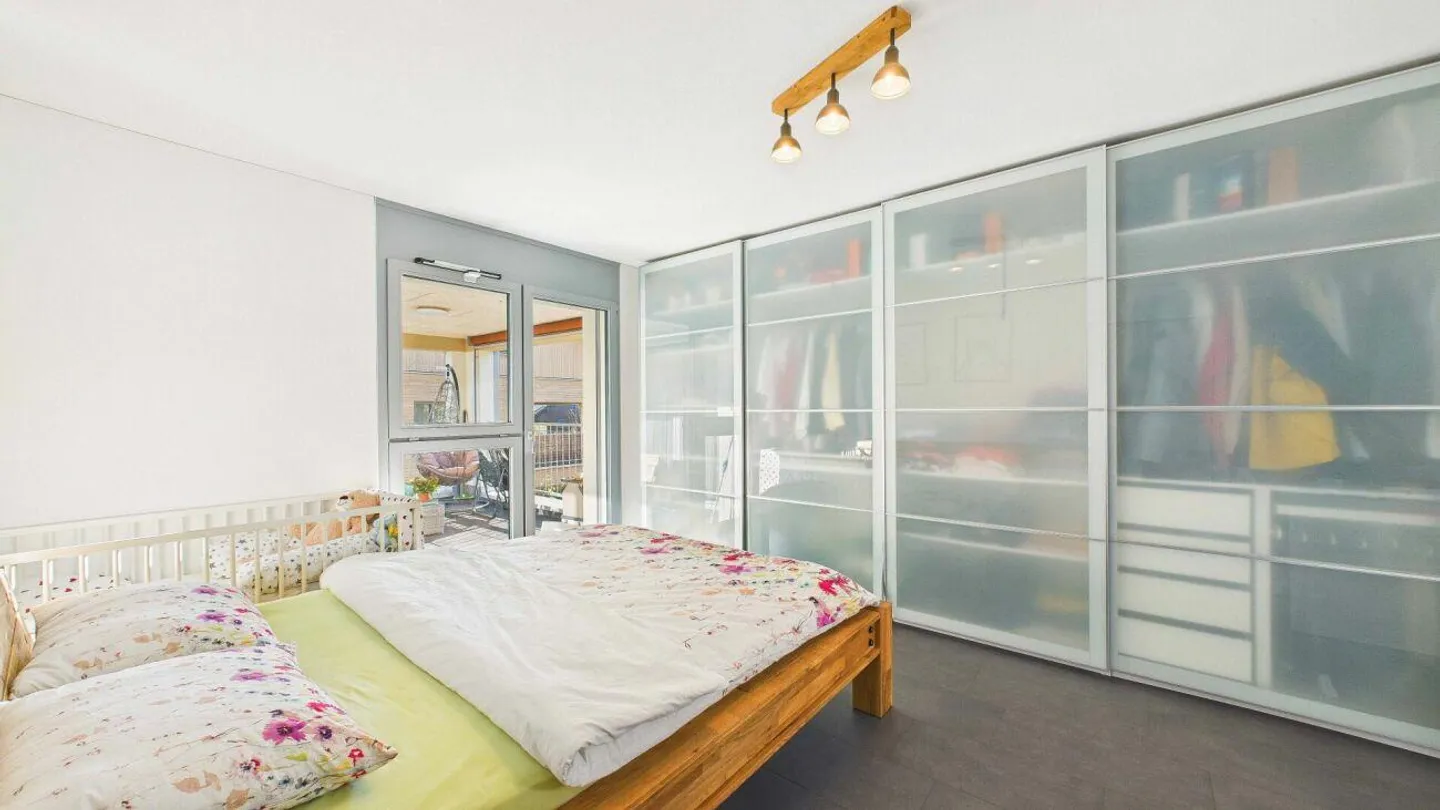 Modern 3.5-room apartment with balcony and Minergie standard - Photo 8 of 13