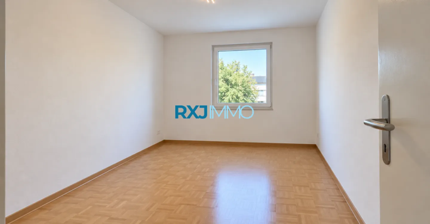 Appartement Charmant avec Terrasse - Photo 5 sur 9