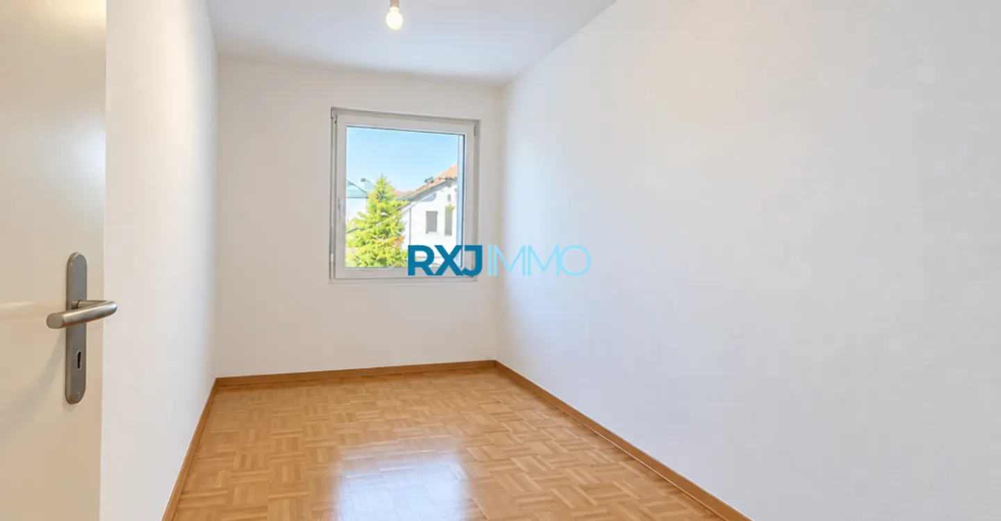 Appartement Charmant avec Terrasse - Photo 7 sur 9
