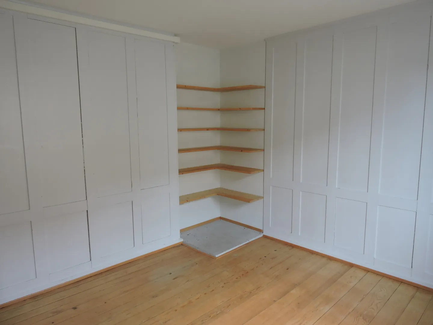 Unique Townhouse in Sulzer Areal - Photo 4 of 10