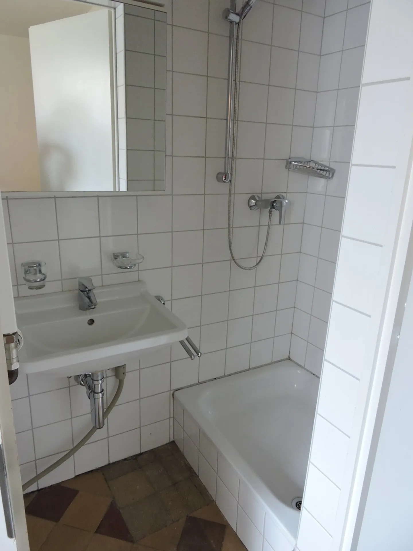 Unique Townhouse in Sulzer Areal - Photo 10 of 10