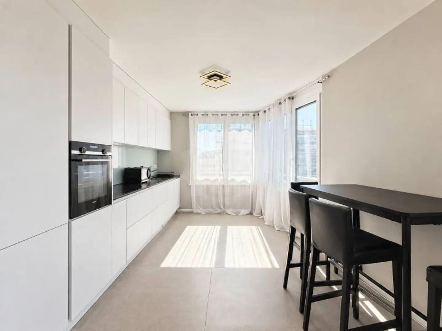 Luxury Apartment in Malagnou - Photo 4 of 10