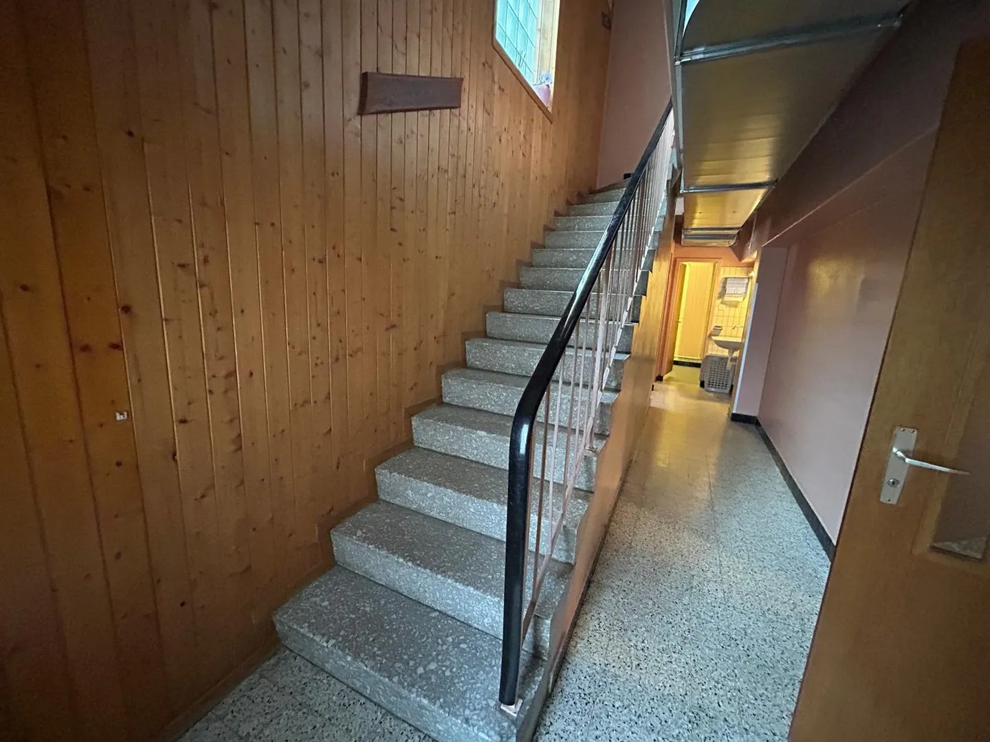 Hotel storico nel cuore di Moutier in vendita - Foto 8 di 15