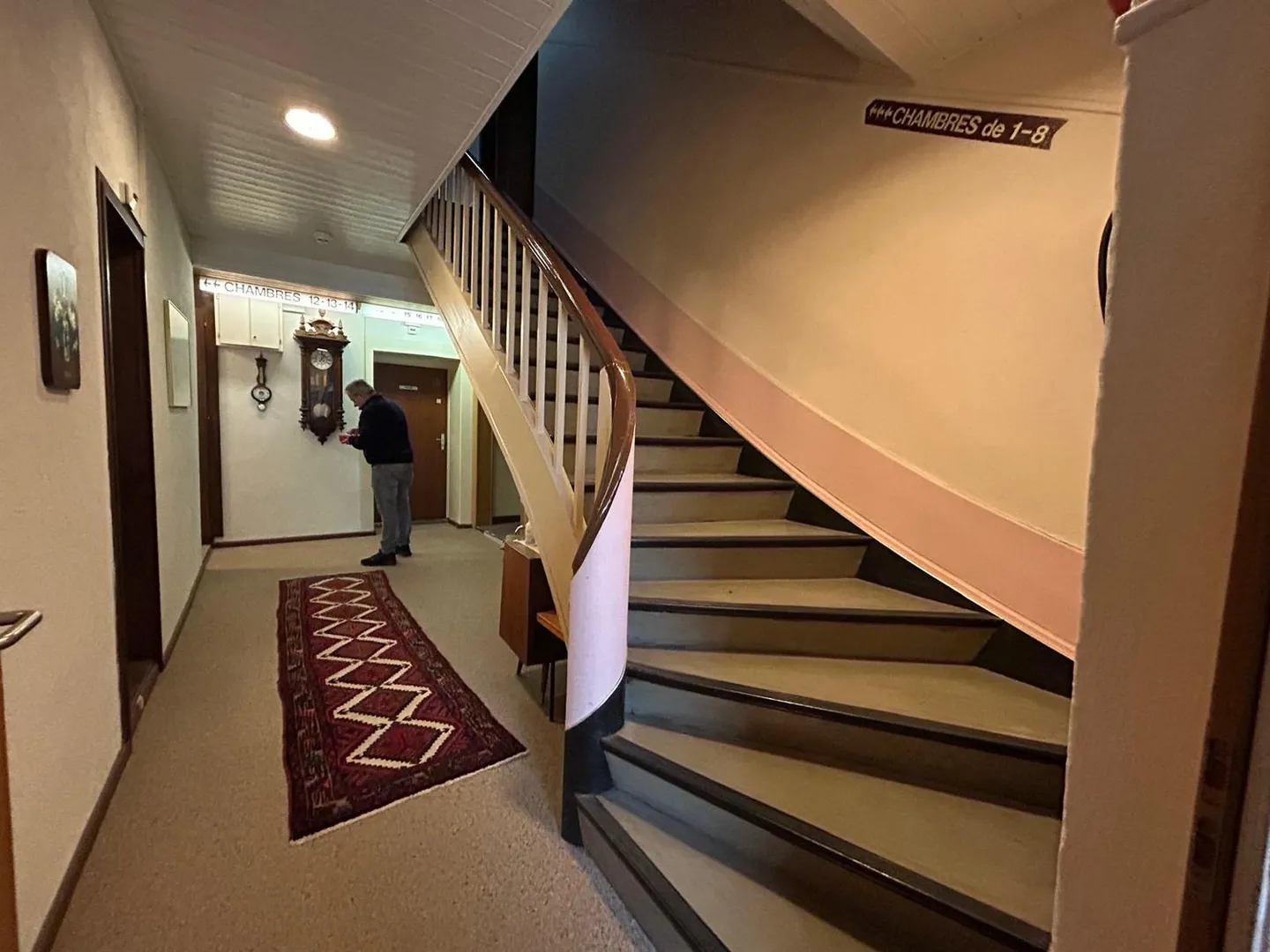 Hotel storico nel cuore di Moutier in vendita - Foto 9 di 15