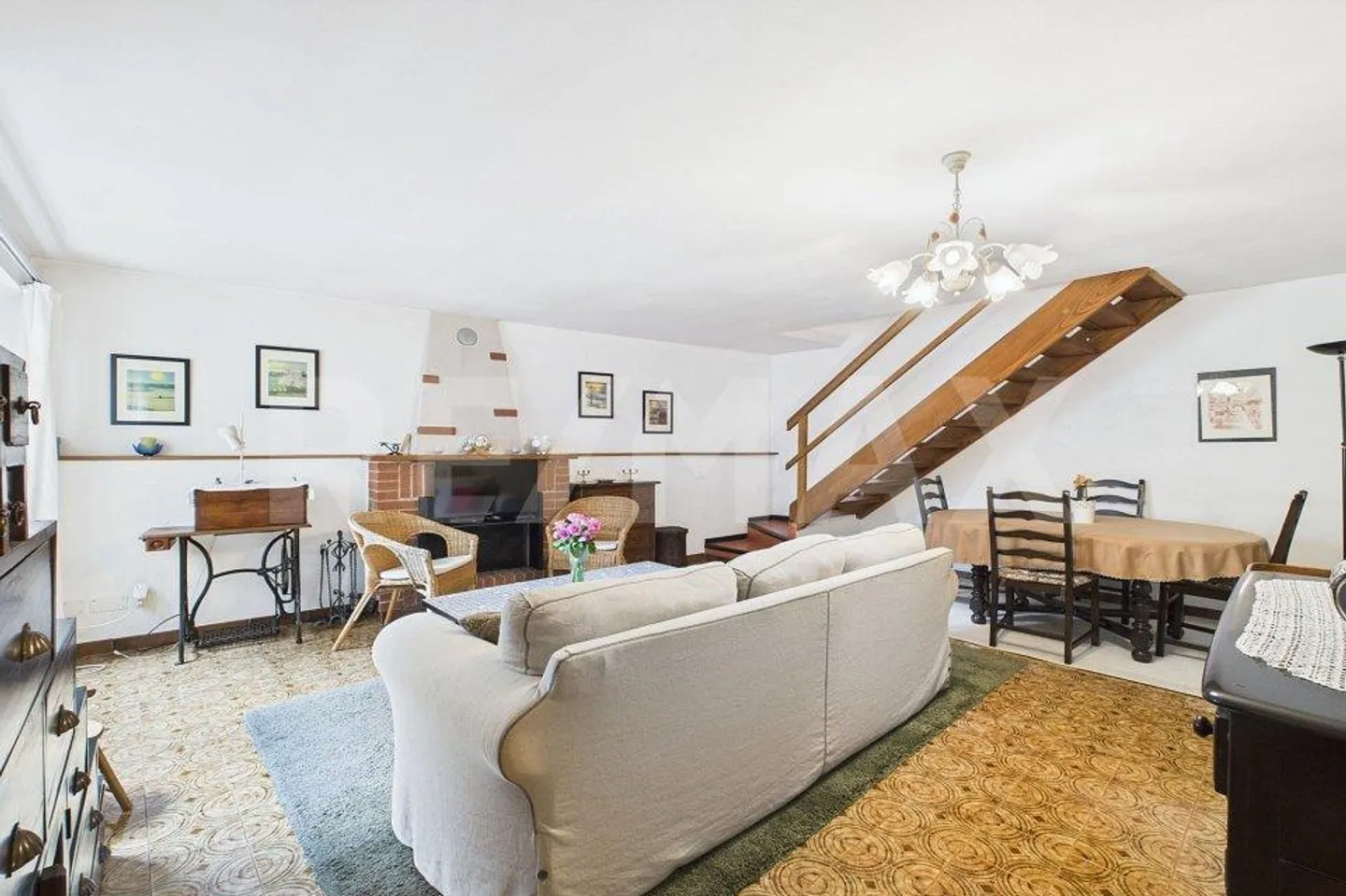 Romantic house in a central location in Novaggio - Spacious, bright, and full of character - Photo 5 of 13