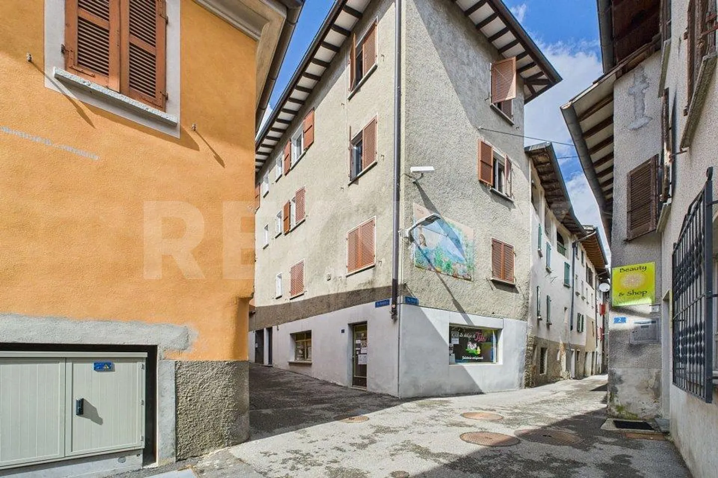 Romantic house in a central location in Novaggio - Spacious, bright, and full of character - Photo 12 of 13