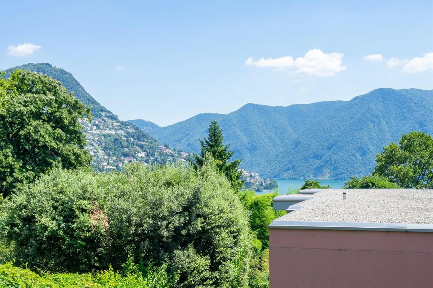 Luminoso 3.5 Locali con Terrazza a Massagno - Foto 1 di 9