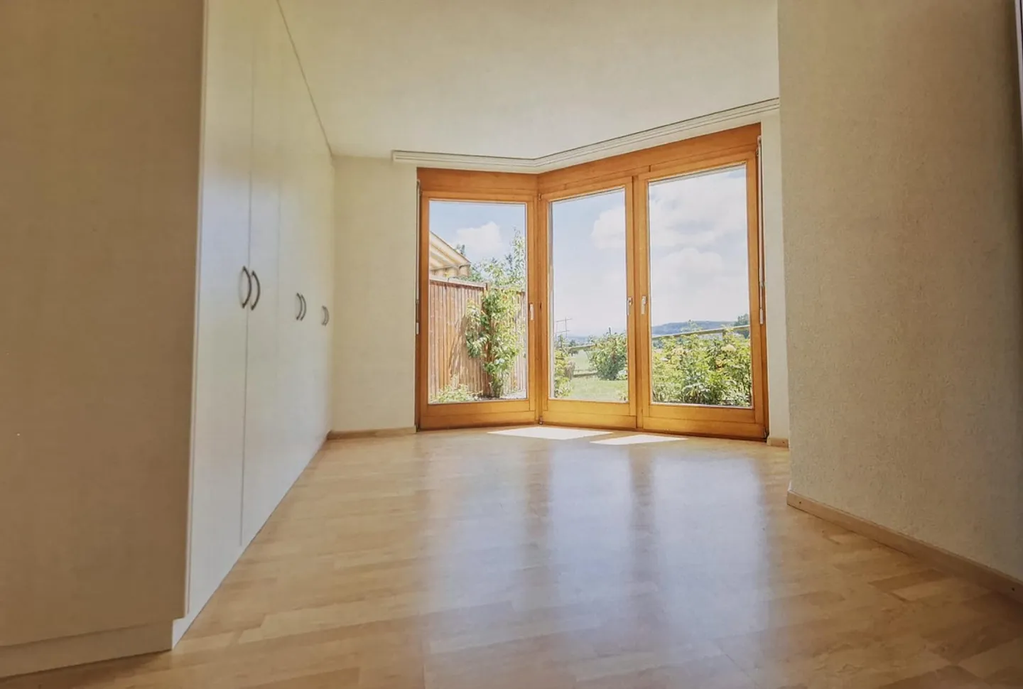 Belle appartement de 2,5 pièces près de la zone agricole avec vue - Photo 5 sur 7