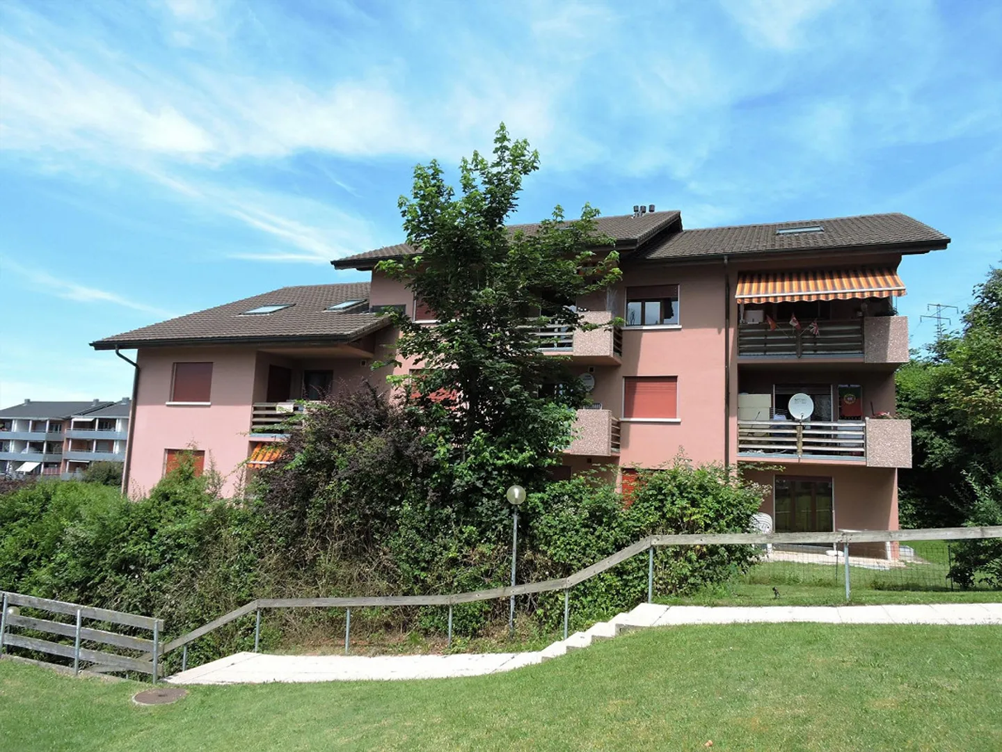 Magnifigue logement mansardé à lour à Granges-Paccot! - Foto 1 di 7