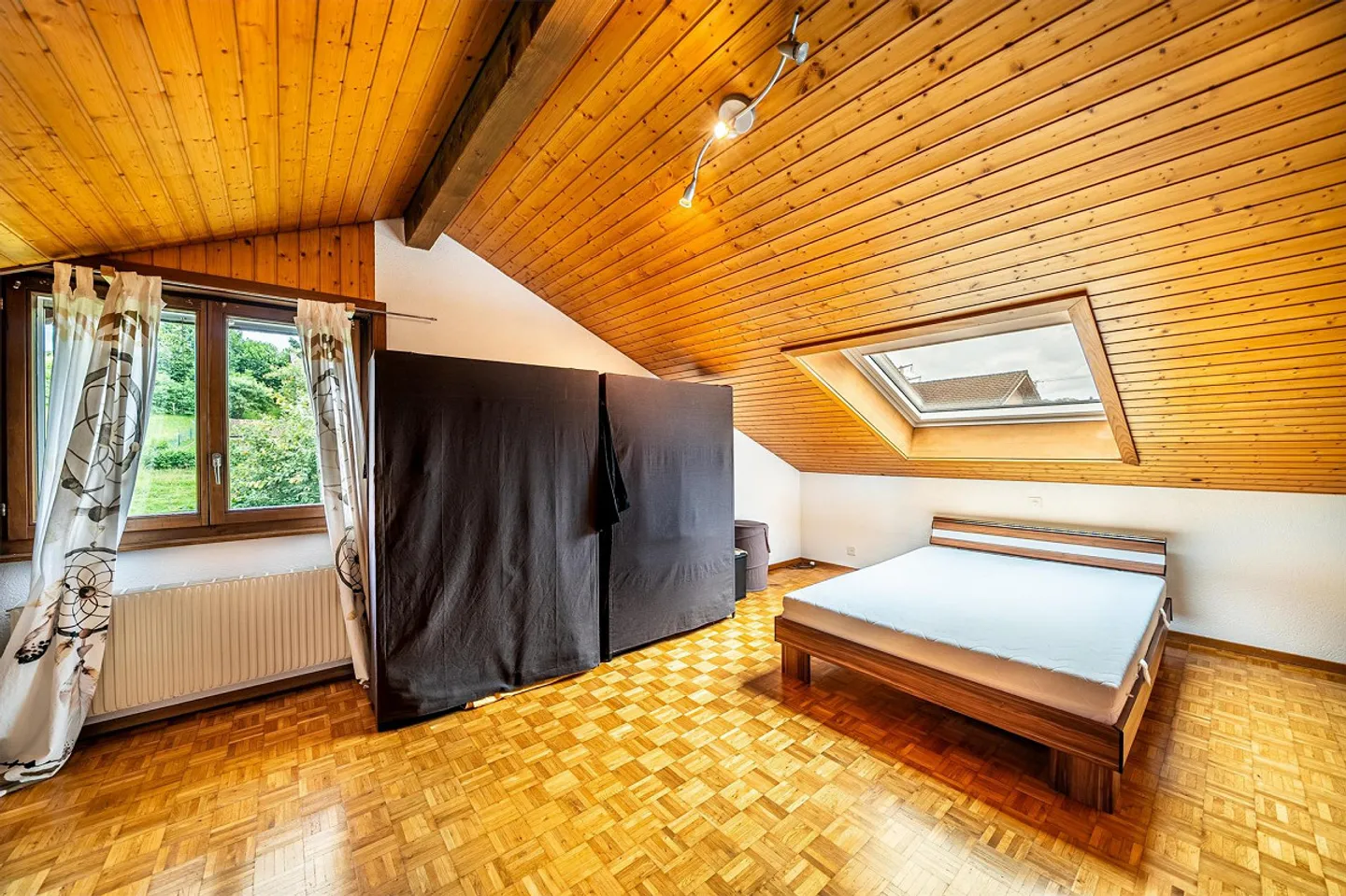 Magnifigue logement mansardé à lour à Granges-Paccot! - Foto 4 di 7