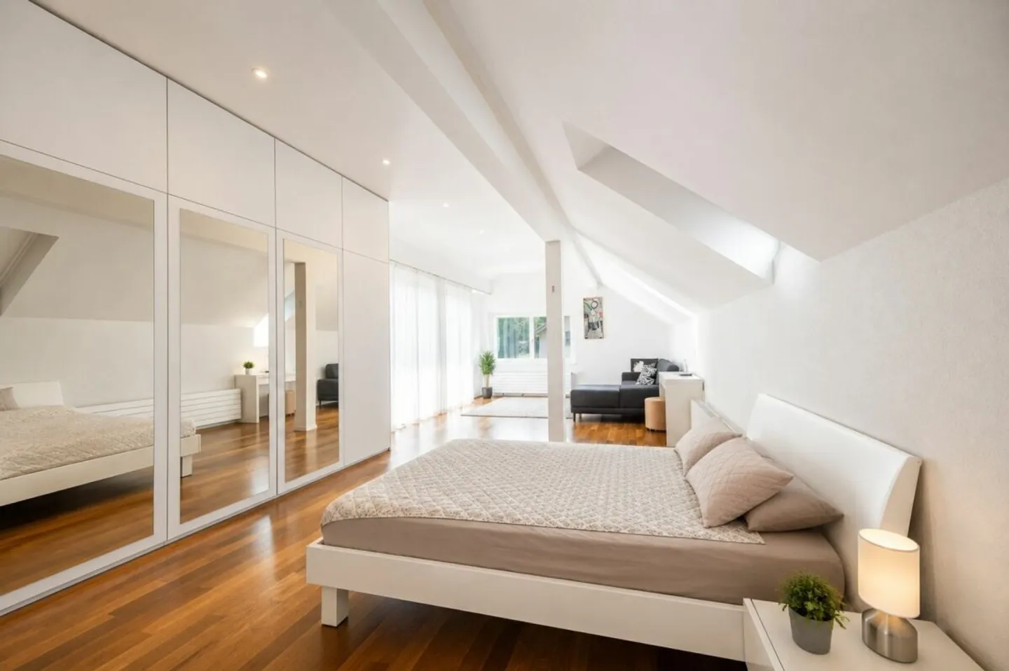 Luxurious living directly on the Rhine - exclusive 6.5-room single-family house with breathtaking views - Photo 17 of 38