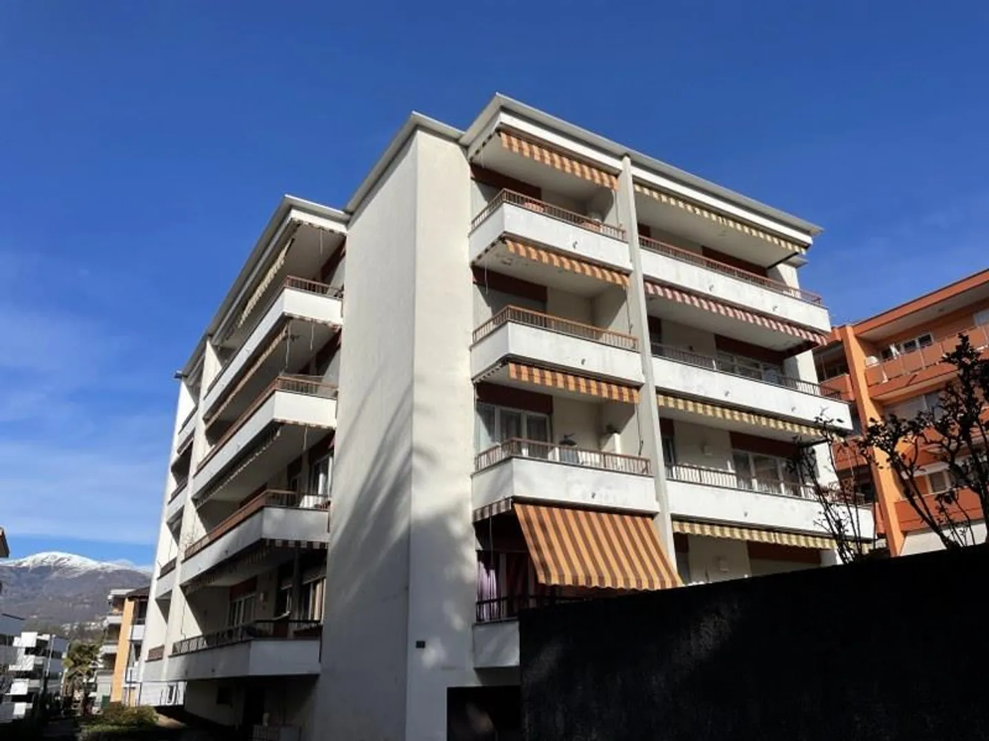 APPARTEMENT 2,5 PIÈCES AVEC BALCON - Photo 1 sur 10