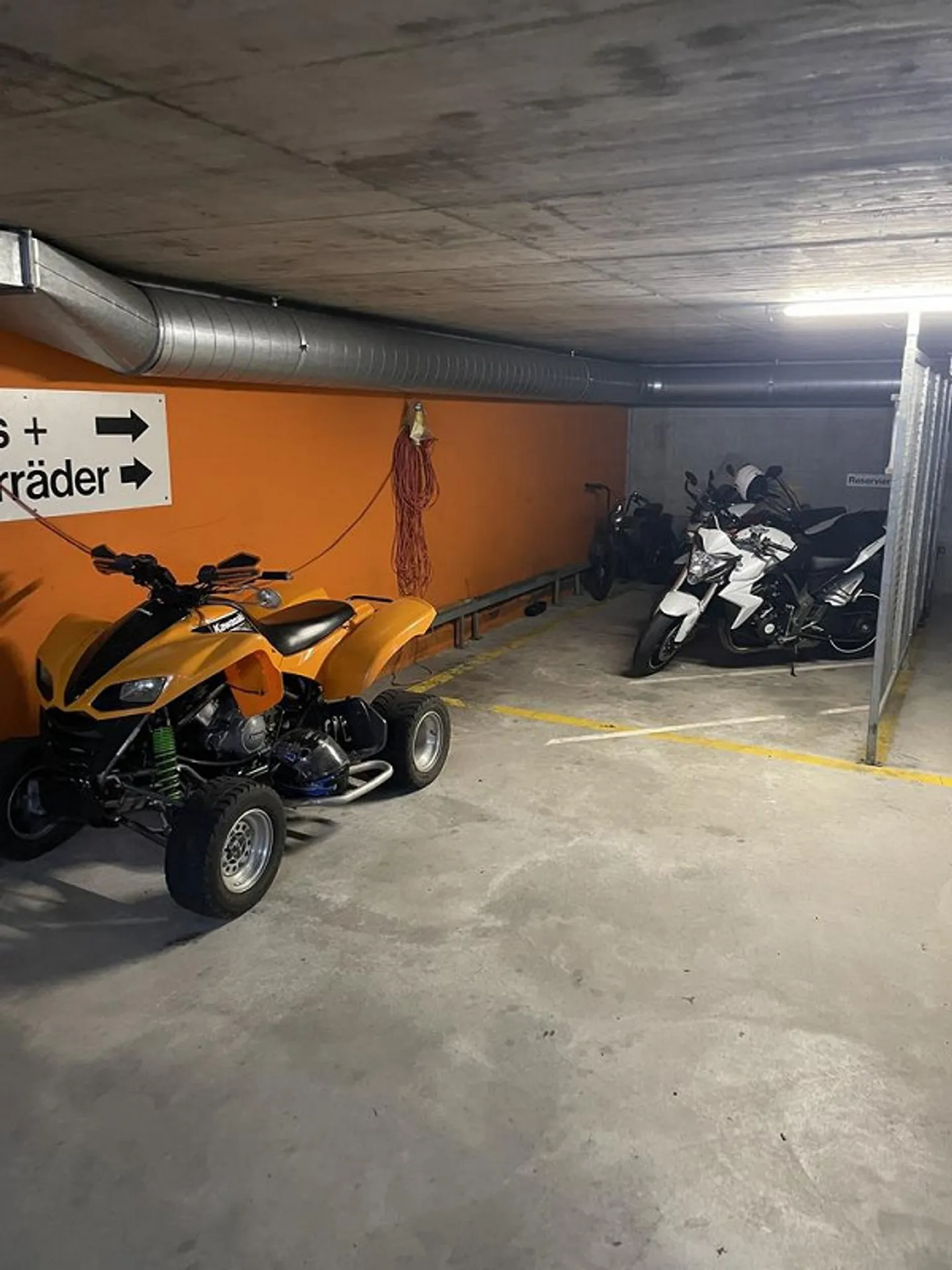 Posto moto in affitto Dornaustrasse, Trübbach - Foto 2 di 2