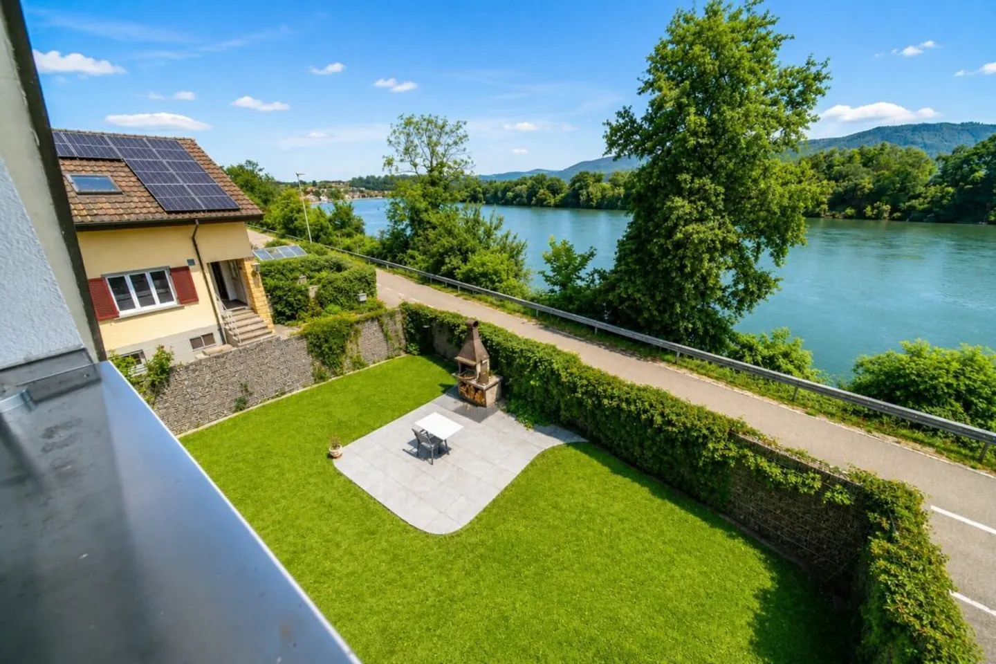 Luxurious living directly on the Rhine - exclusive 6.5-room single-family house with breathtaking views - Photo 32 of 38