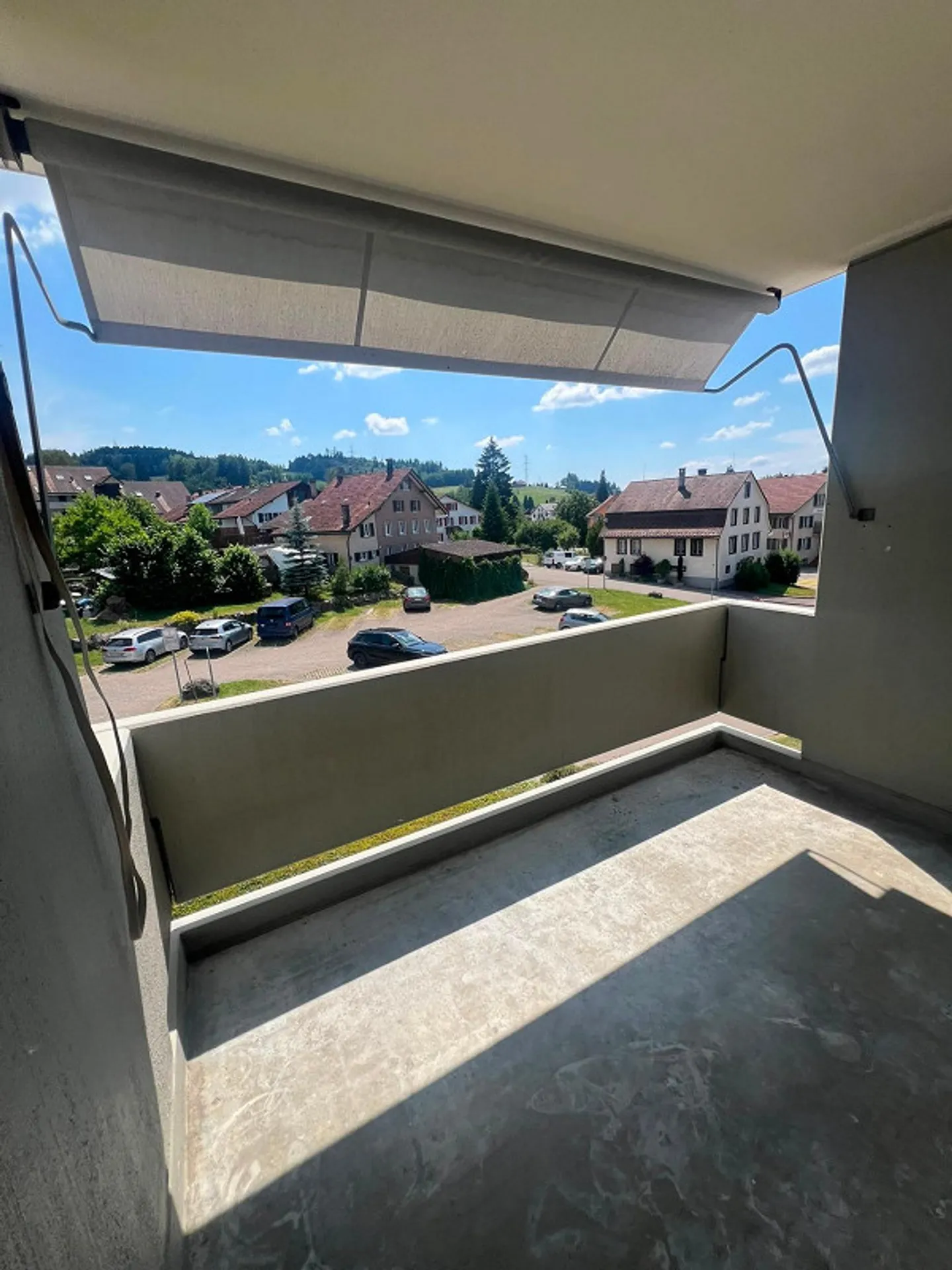 Appartement rénové de 4,5 pièces - Höhenstrasse 3, 8344 Bäretswil - Photo 4 sur 7