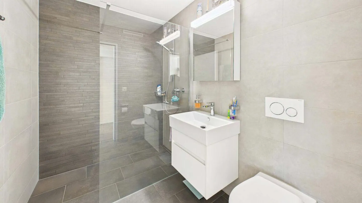 Modern 3.5-room apartment with balcony and Minergie standard - Photo 13 of 13